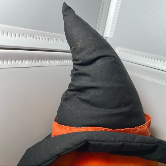 Tickle Tickle Wiggle Wiggle Plush Stuffed Animal Talking Halloween Witch Giggle - Picture 2 of 8